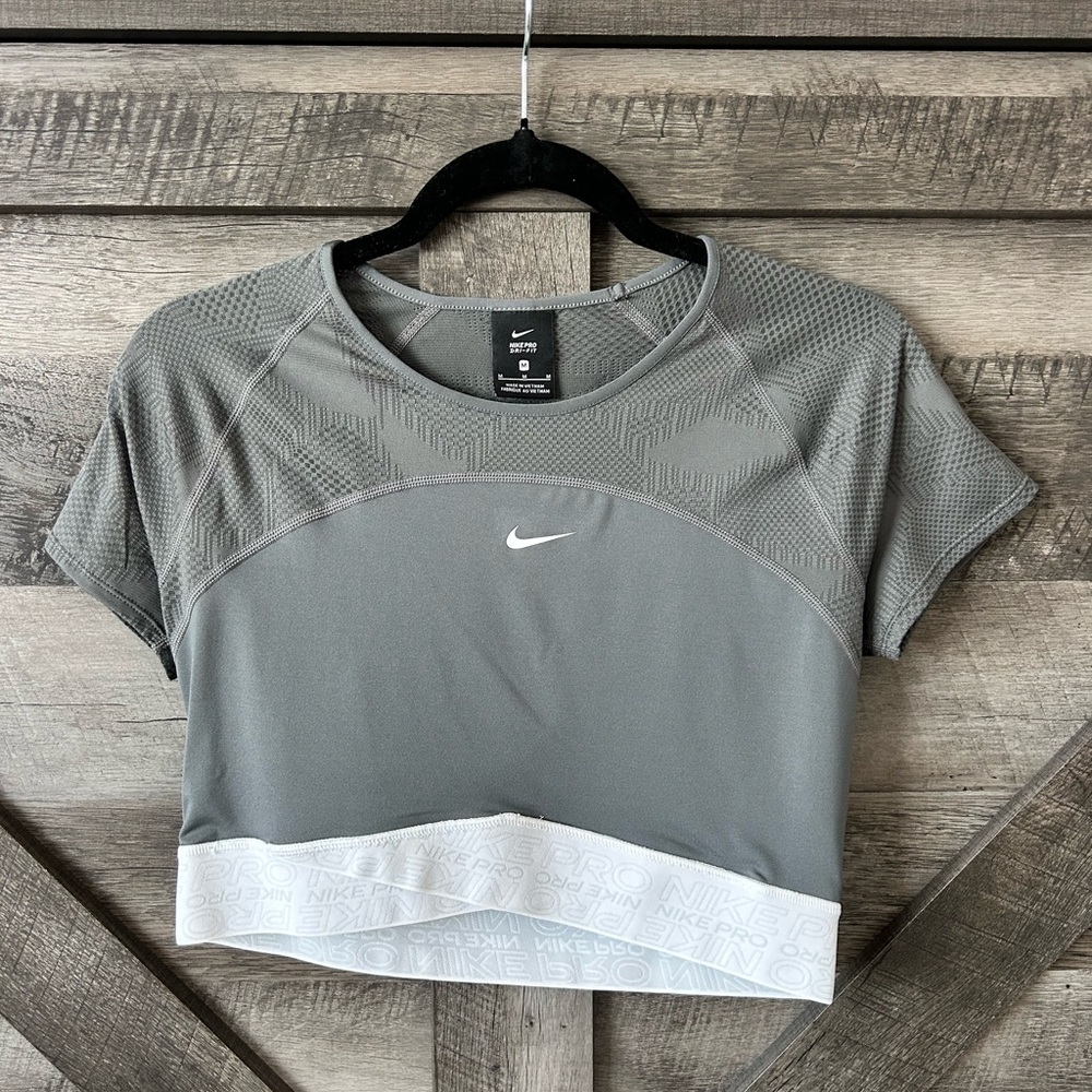 Nike Women's Gray Crop Top